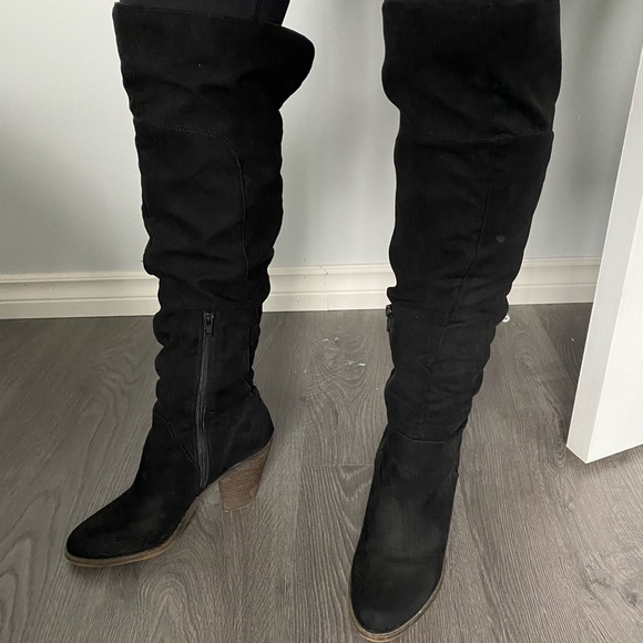 Fergalicious by Fergie Knee High Boots - Picture 1 of 2